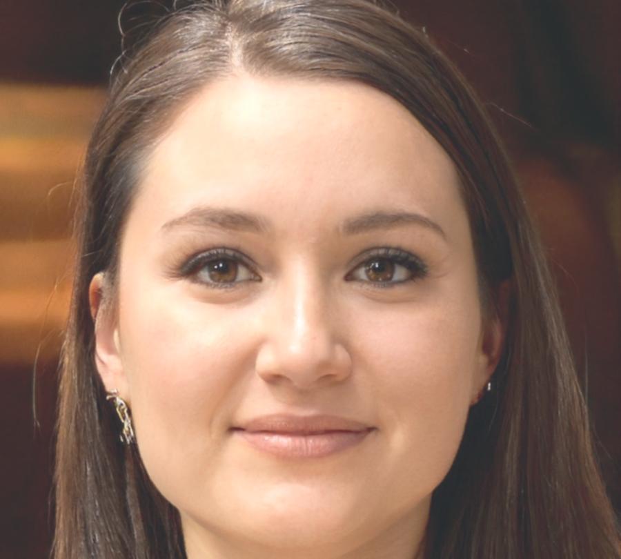 Porträt von Klara Zimmermann, Leitende Finanzberaterin bei xeravipolno